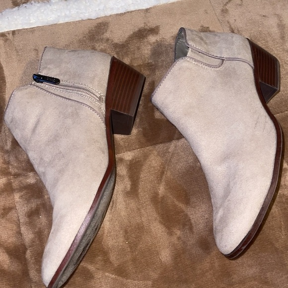 🌹Sam Edelman Circus Beige Suede Ankle Boots - Picture 3 of 6